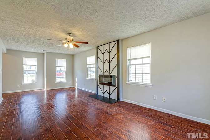 Alcove Rooms's room