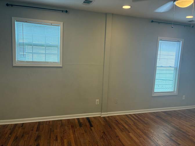 Alcove Rooms's room