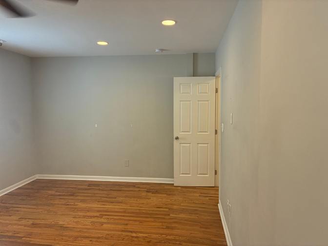 Alcove Rooms's room