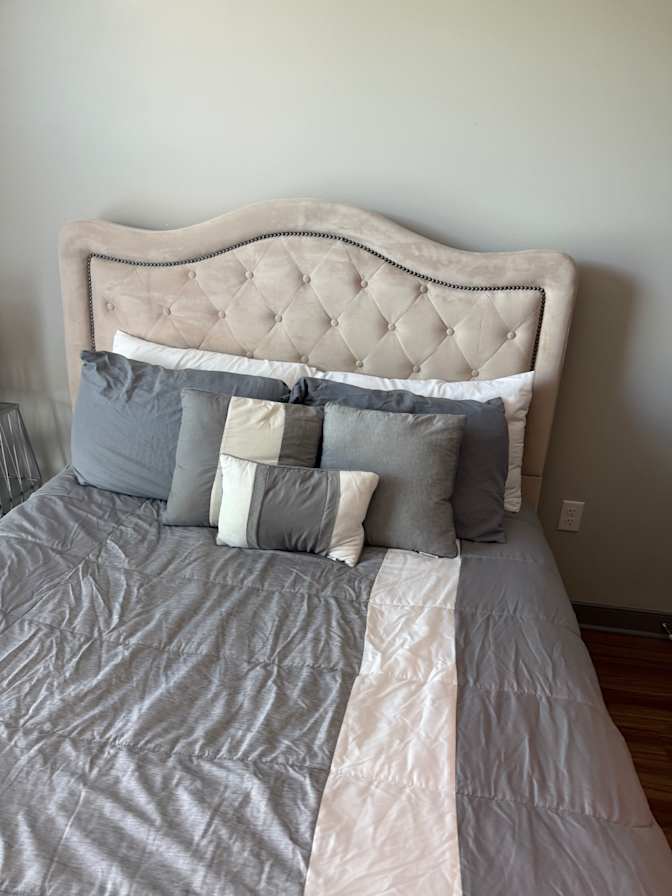 Rocket Hackett's room