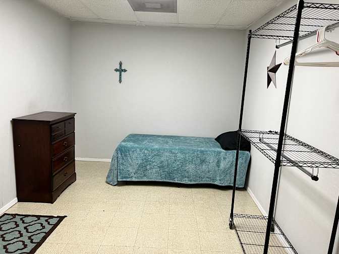 Jonnie's room