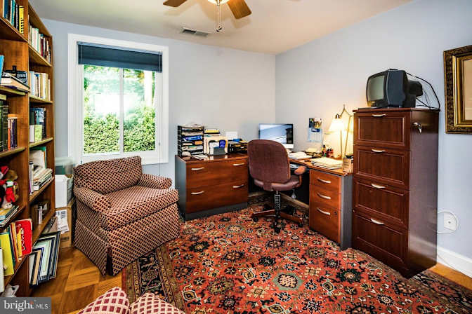 Jen's room