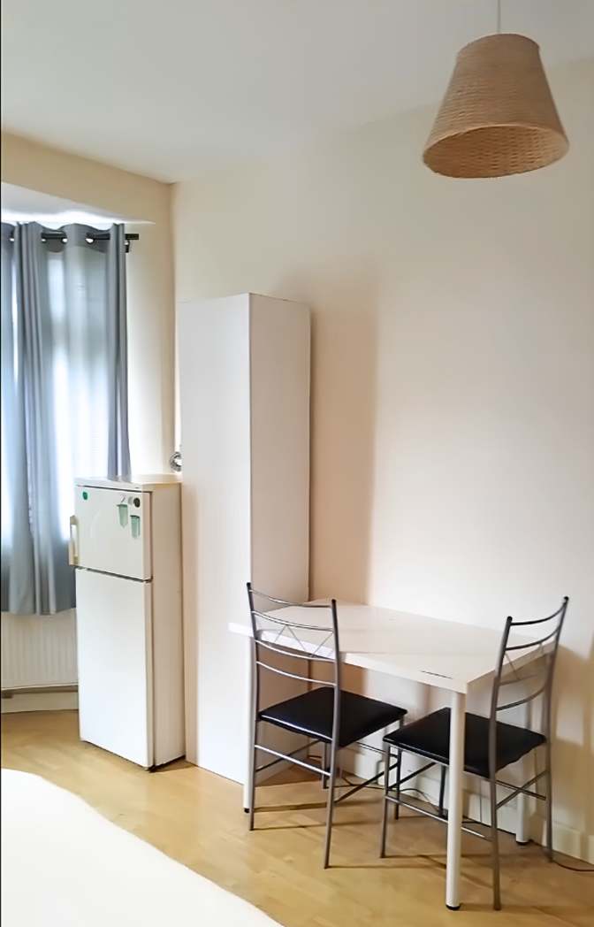 Silmara's room
