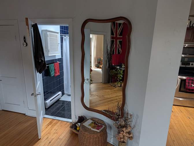 Jonathan Rogers's room