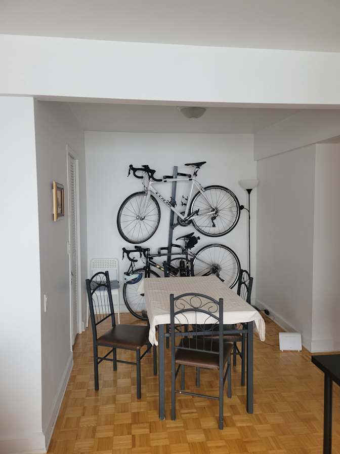 Ozgun Varol's room