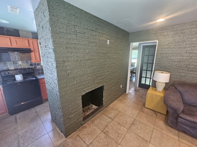CL&C Property Management and Consulting's room