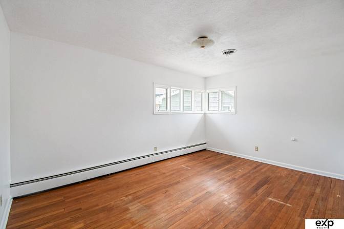 Travis's room