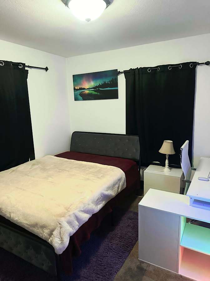 Silas's room