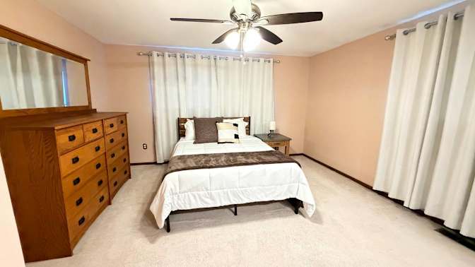 Renan's room