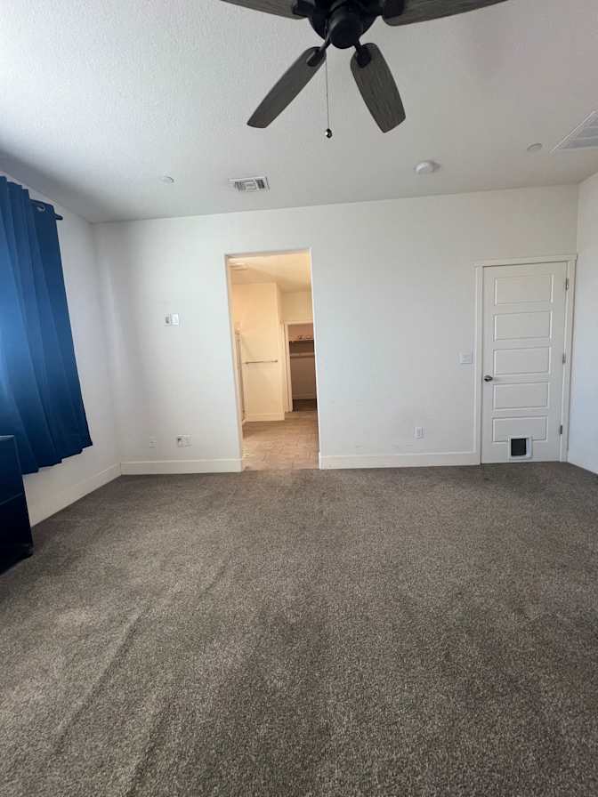 KathleenSam's room