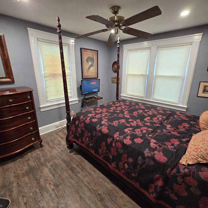 robert a gustafson's room