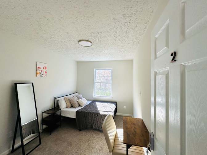 PadSplit's room