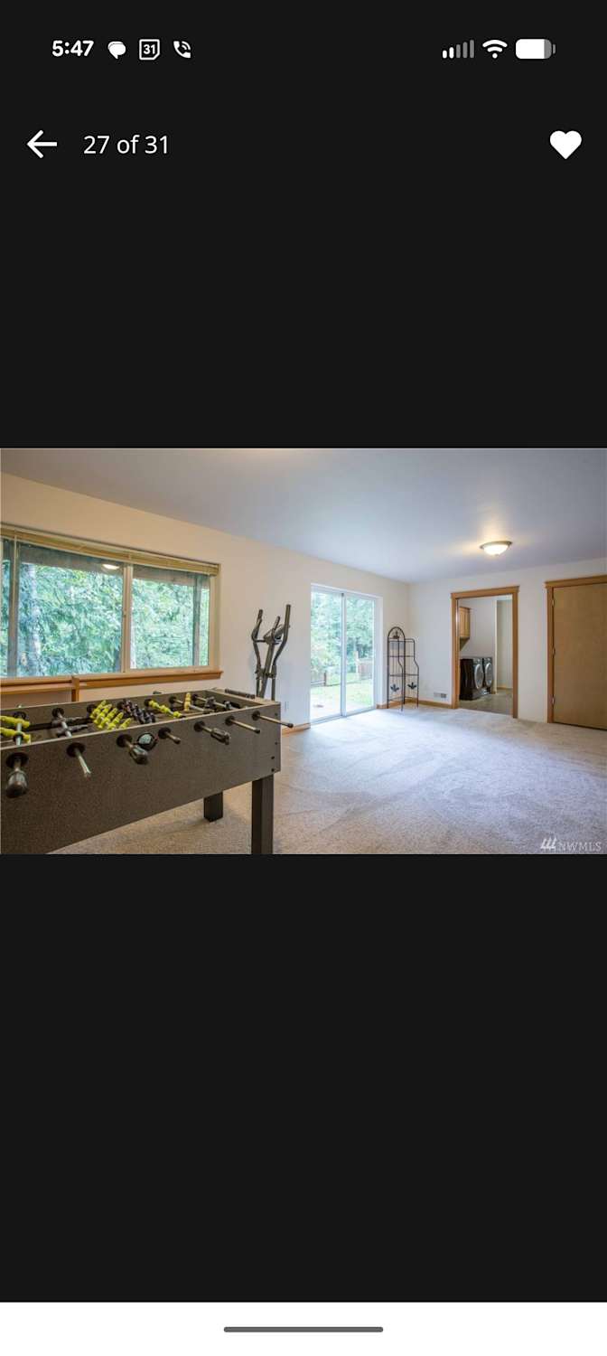 DAKOTA's room