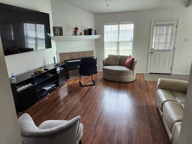 Rolando Perez's room