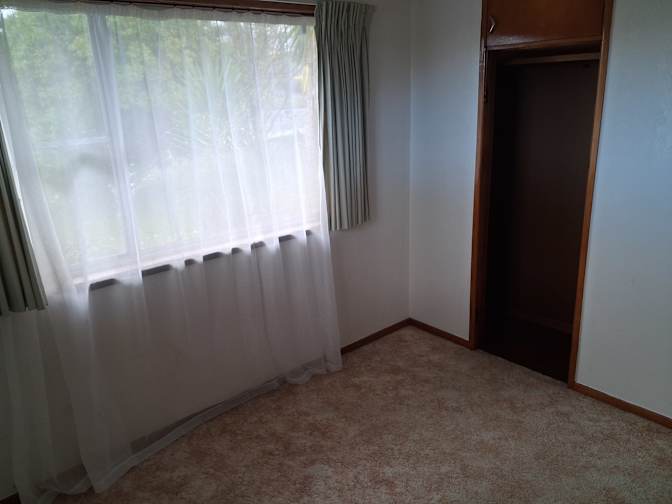 Anton Bowker's room