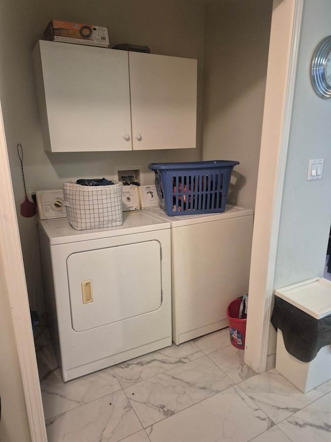 Dwight Neuman's room