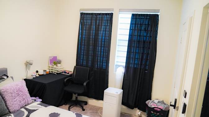 Elle's room
