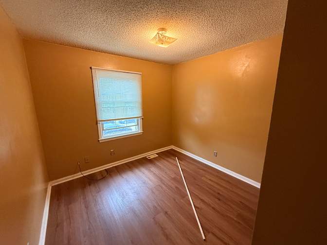 Alcove Rooms's room