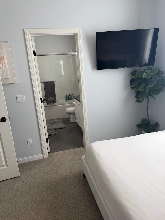 Annie's room