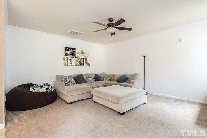 Alcove Rooms's room