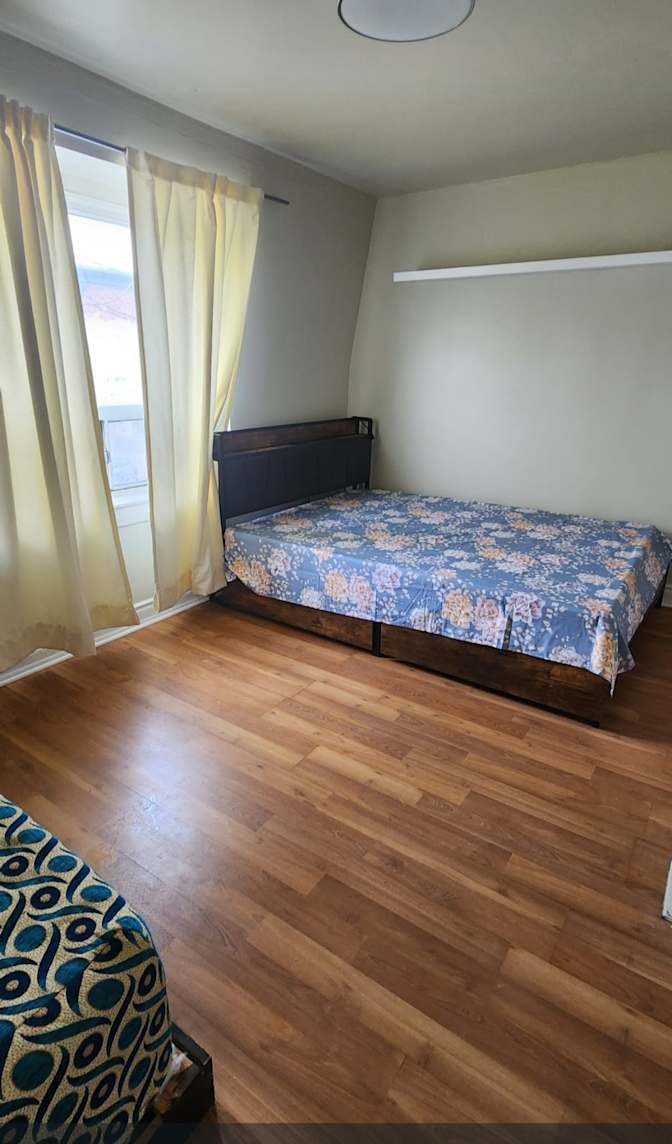 Moh's room