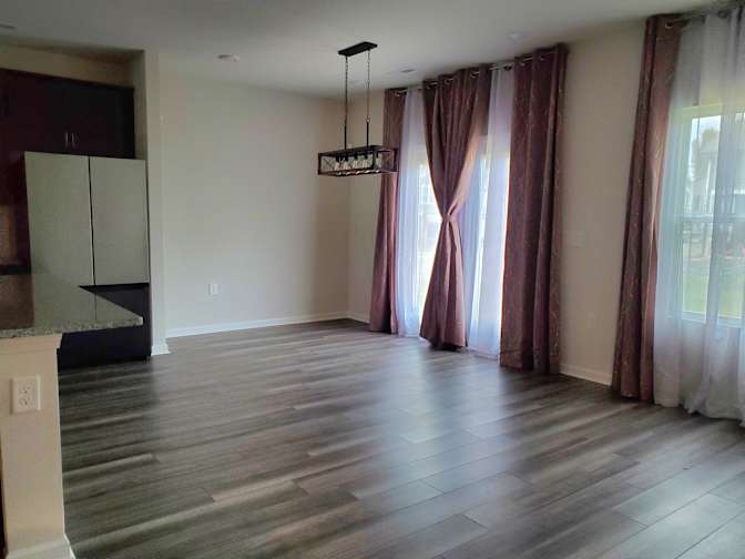 Alcove Rooms's room