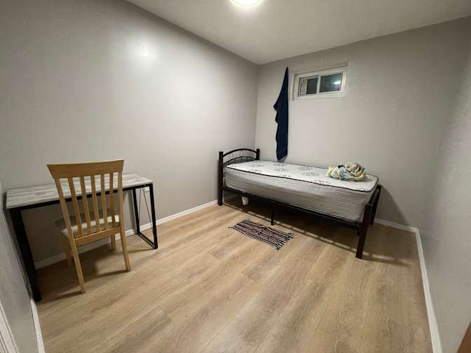 Kal's room