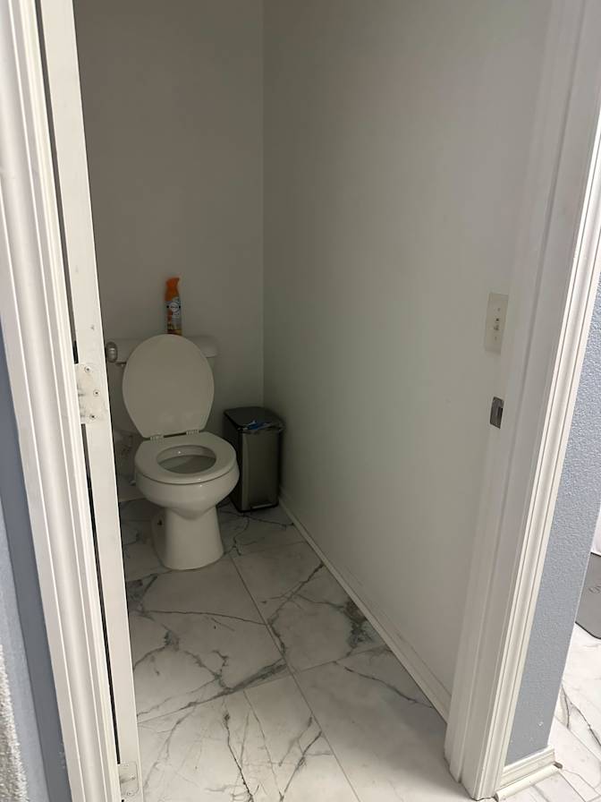 Geronimo's room