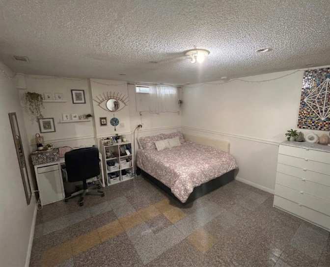 Jasmine's room