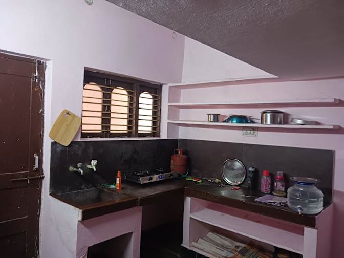 razni's room