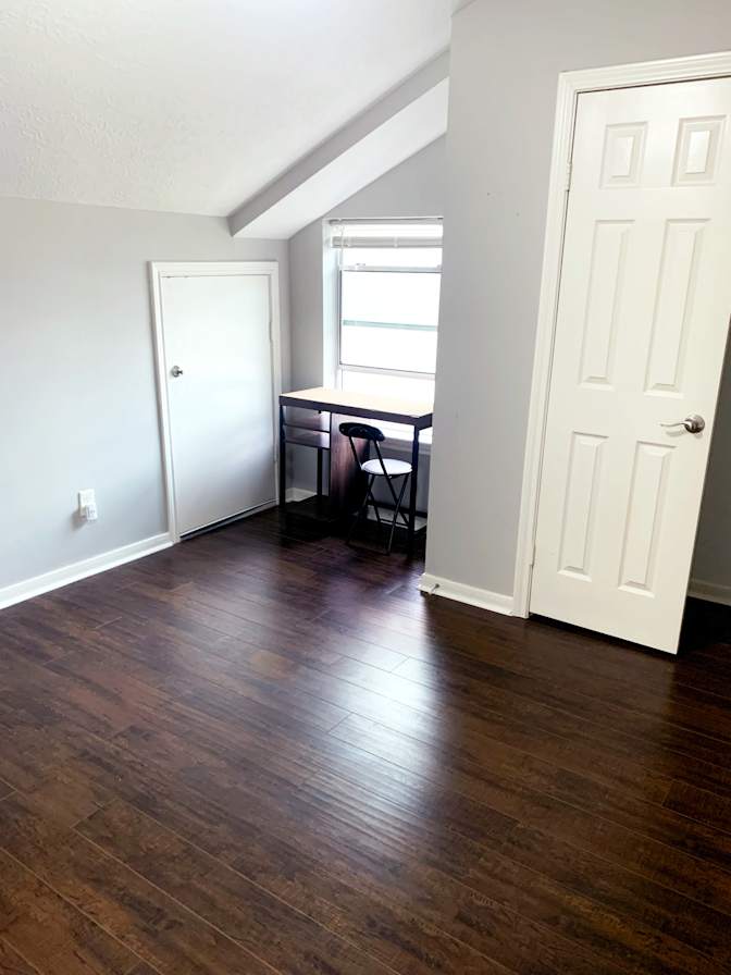 Carlos + Rahkel's room