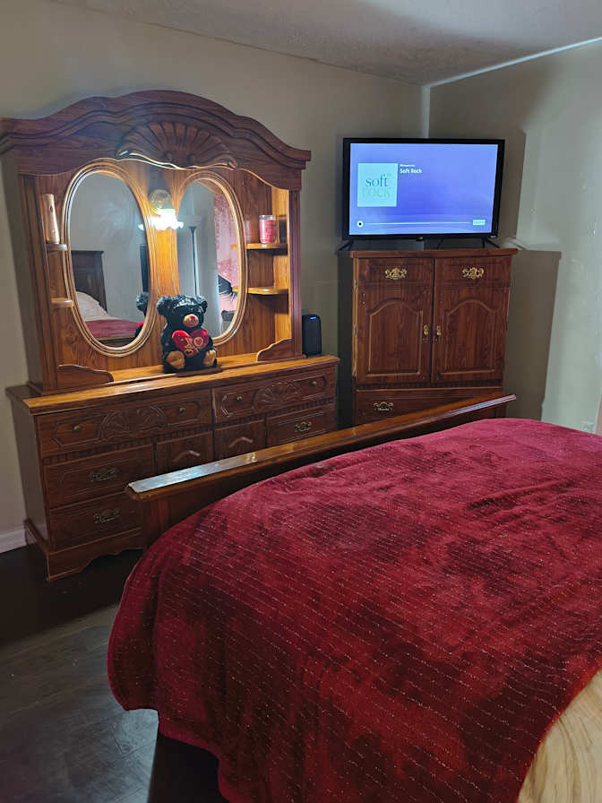 Jennifer's room