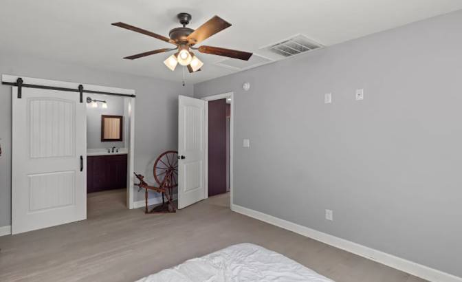 Devonte's room