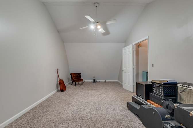 Bow Ponkerd's room