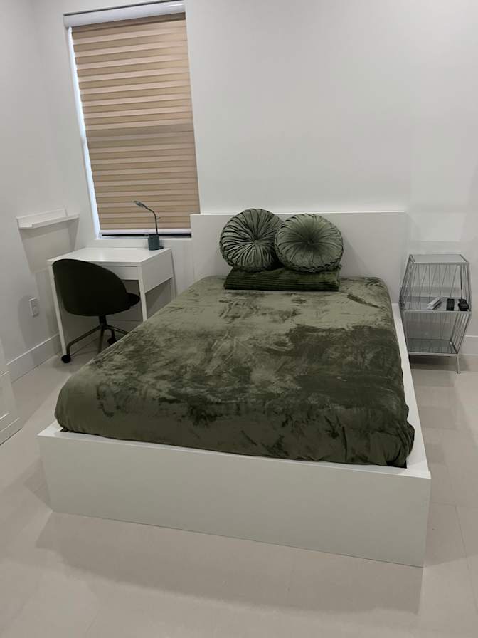 Karen horta's room