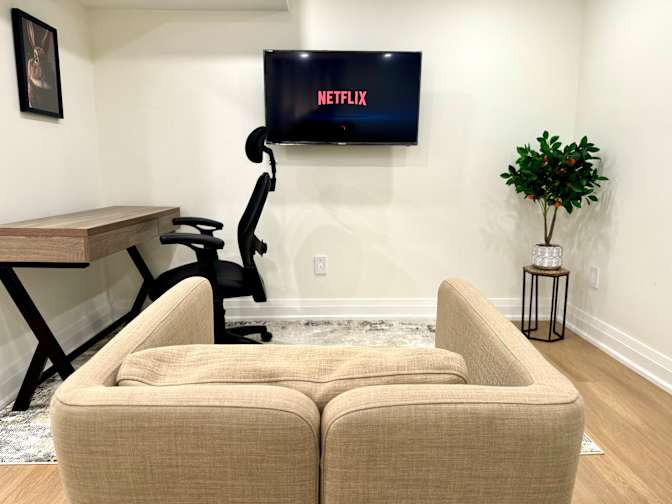 Niloofar's room