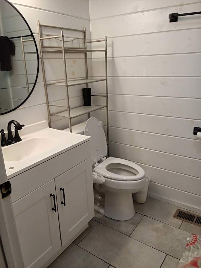 Titus Hartford's room