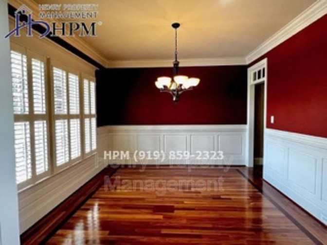 Alcove Rooms's room