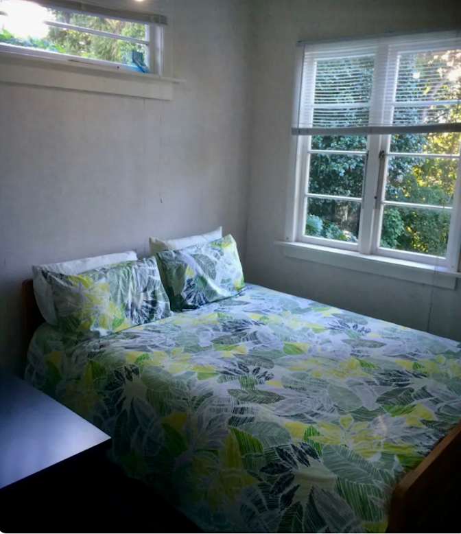 Maureen's room