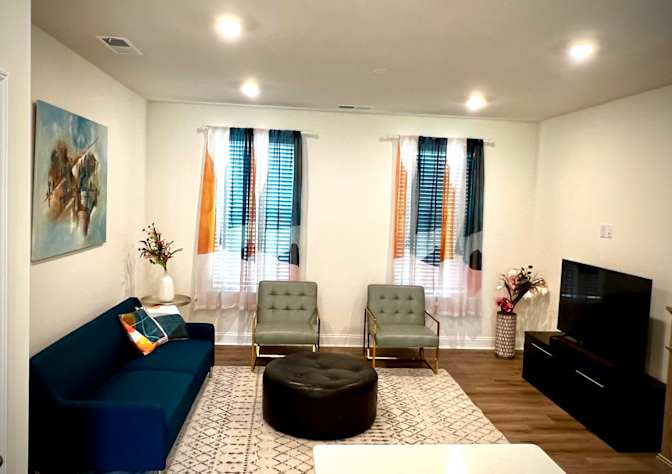 Alcove Rooms's room