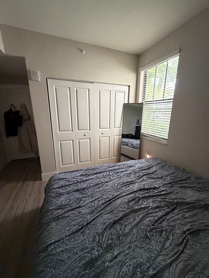 Cearra's room