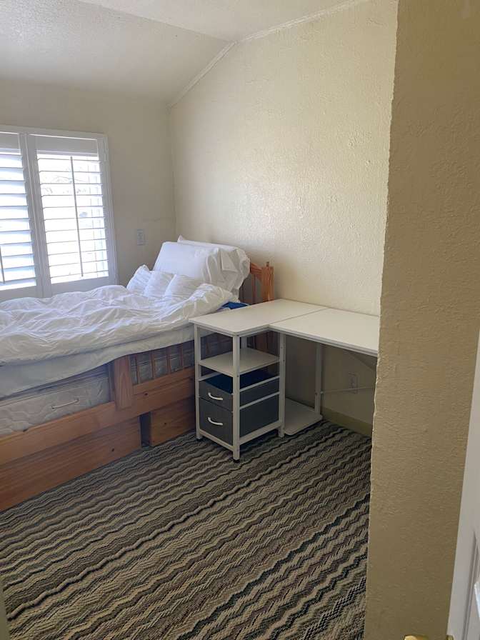 Evelyn's room