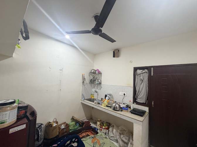 Agam Manan's room