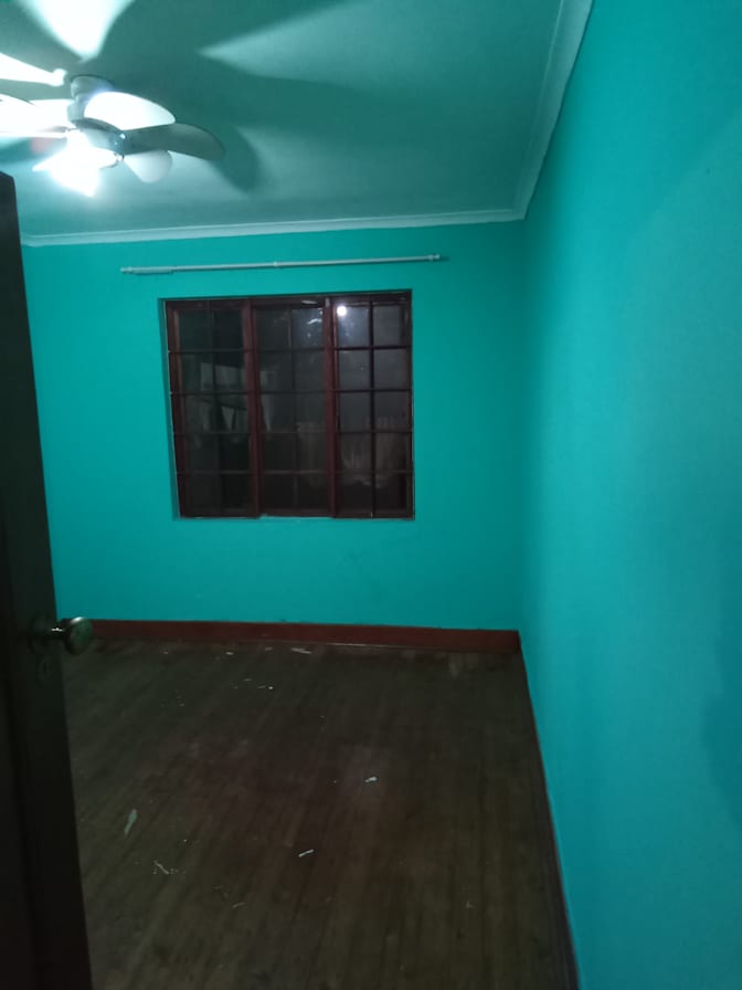 Max's room