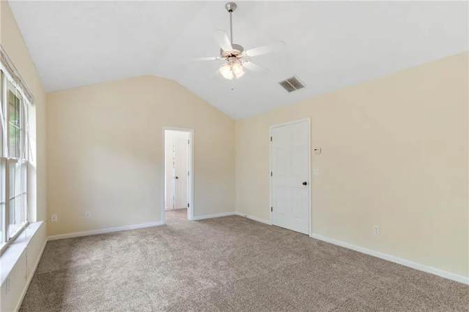 Alcove Rooms's room