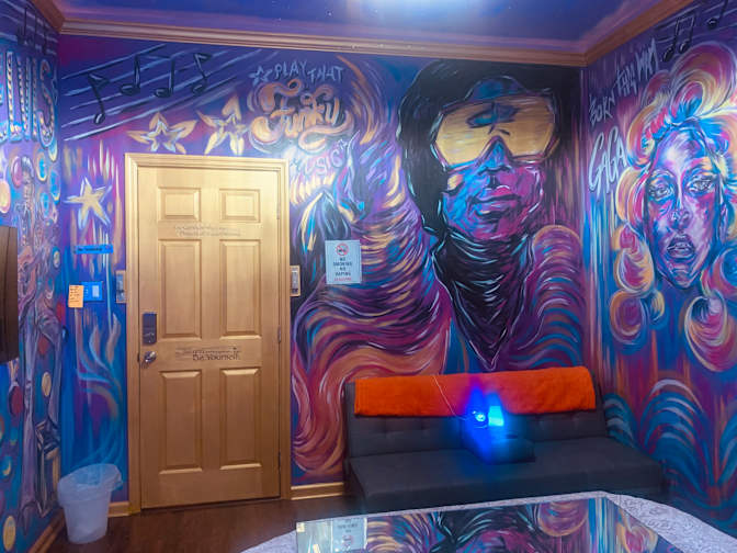 Naomi Sparkle's room