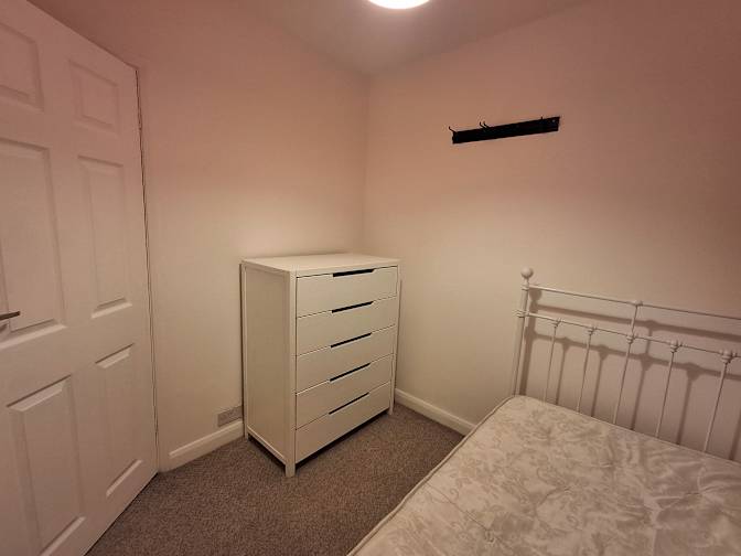 Raquel's room