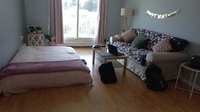 R's room