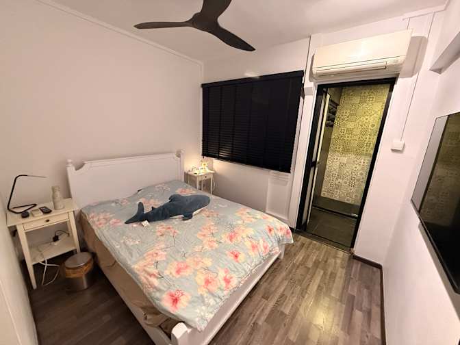 Yang's room