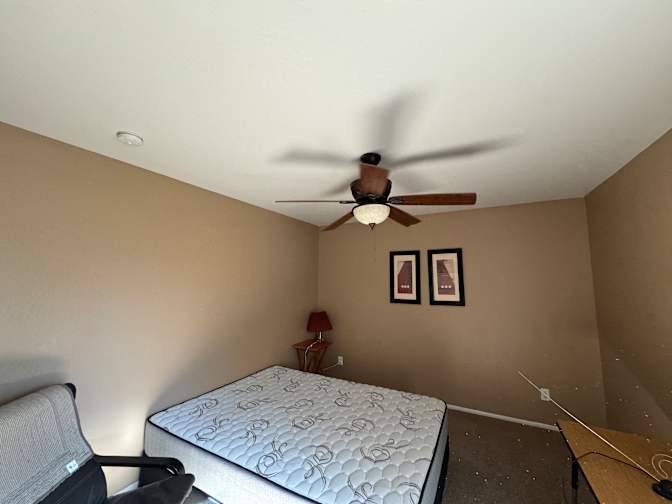 Viviana Martinez Duran's room